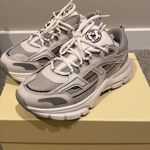 Axel Arigato Women’s Marathon R-Trail Sneaker Size 6 1/2 (Eu 37)